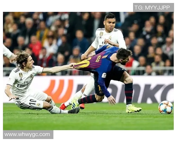 足球明星奥赛洛的传奇人生与赛场背后的故事揭秘